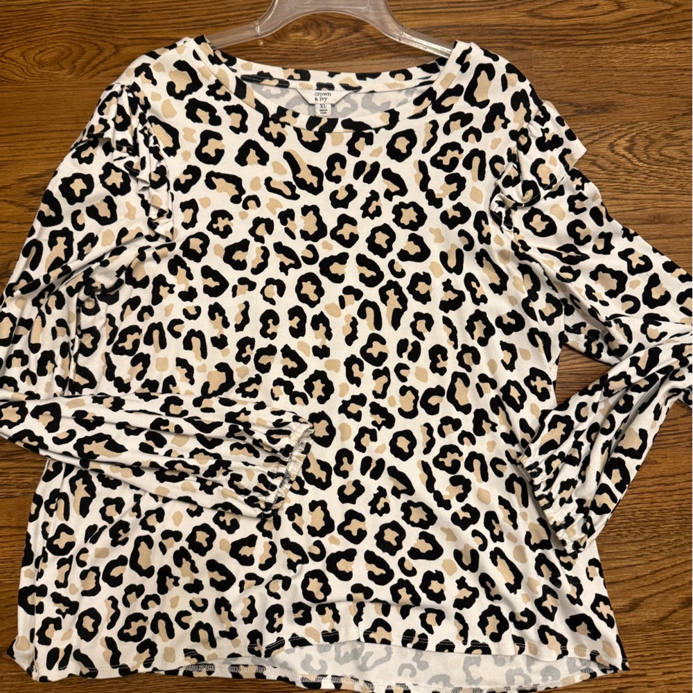 Crown & Ivy Animal Print Top - Black and Tan